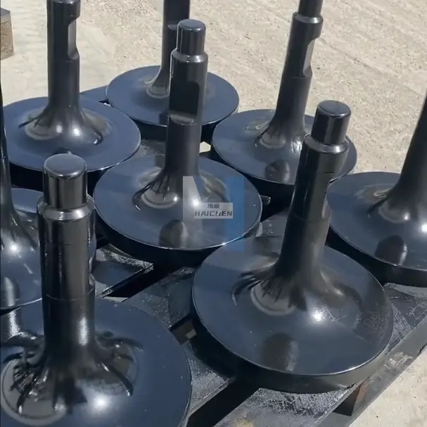 Monoblock compactor chisel for efficient soil compaction