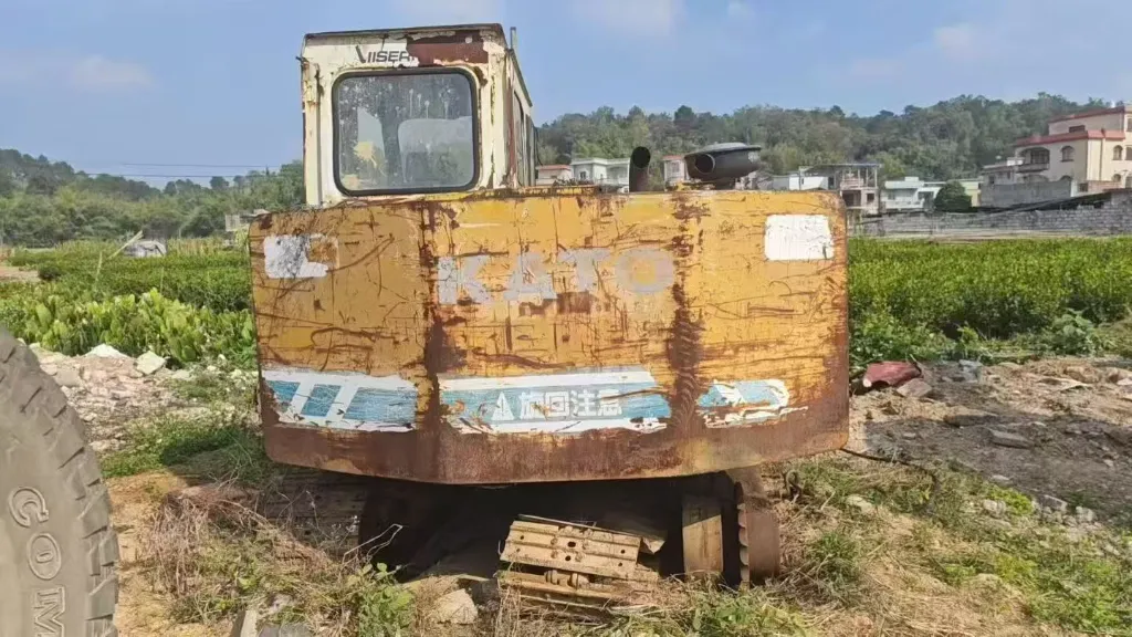 kato-250-7-side-view