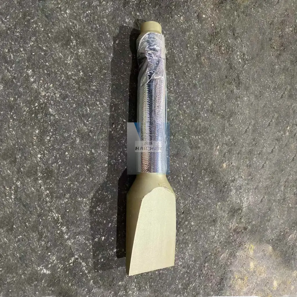 Cincel para martillo hidráulico Soosan SB45 Ø85 – Tipo pala/espada reforzado (40Cr)